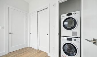 38 Hichborn 203, Boston, MA 02135
