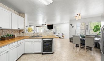 2370 E PEACH TREE Dr, Chandler, AZ 85249