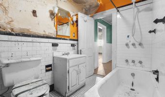 19 Elm St, Ansonia, CT 06401