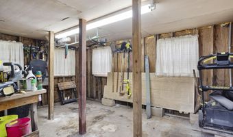 10091 River Dr, Bay St. Louis, MS 39520