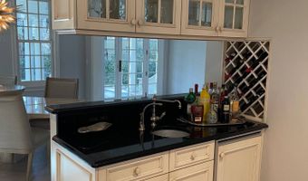 12 Alexis Ct, Amagansett, NY 11930