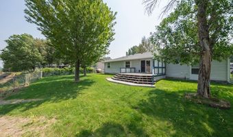 925 River View Dr, Cody, WY 82414