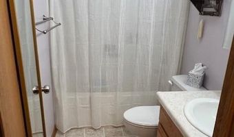 4806 Waller St, Ames, IA 50014