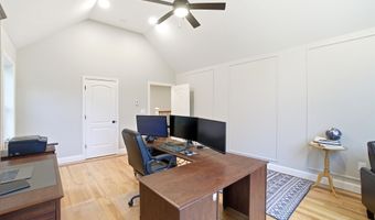 84 Juniper Cir, Auburn, NH 03032