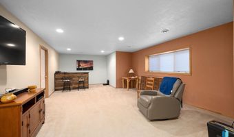 1012 E Magnolia Dr, Brandon, SD 57005