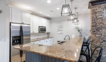 1441 Ashford Creek Cir, Atlanta, GA 30319