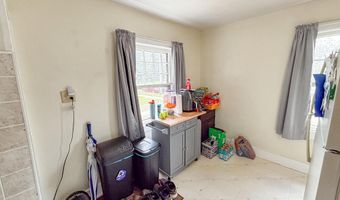 1325 EDISON St, Antigo, WI 54409