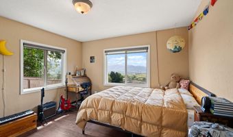 2140 N Valley View Rd, Ashland, OR 97520