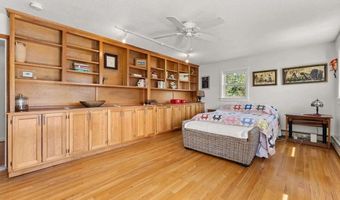 46 Chittenden Dr, Burlington, VT 05401