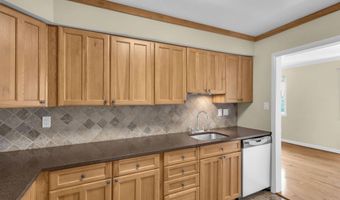 5111 8TH Rd S 407, Arlington, VA 22204