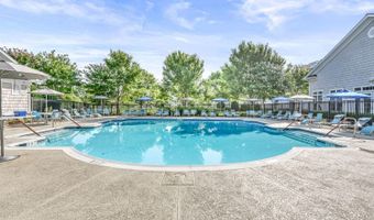 20600 HOPE SPRING Ter 202, Ashburn, VA 20147