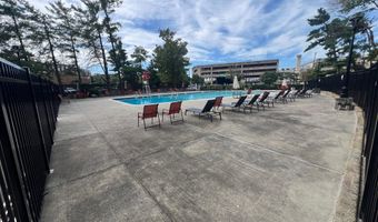 301 N BEAUREGARD St N 303, Alexandria, VA 22312