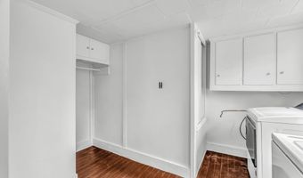 22 Parker St, Bangor, ME 04401
