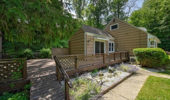 16 Lenape Ave, Andover, NJ 07860