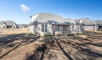 111 Garrett Dr, Batesville, MS 38606