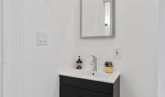 6602 KRONE Dr, Baltimore, MD 21207