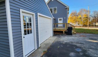 22 14th St, Bangor, ME 04401