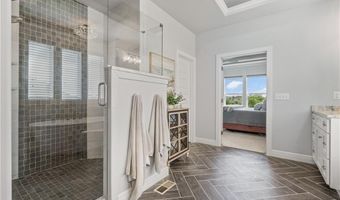 4313 Lakeview Ter, Basehor, KS 66007