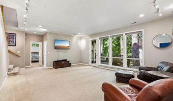 8297 SW HAYDEN Dr, Beaverton, OR 97007