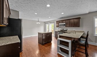 123 Lightwater Dr, Aberdeen, NC 28315