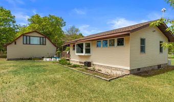 796 W 17th Pvt Ave, Arkdale, WI 54613