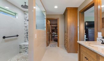 2500 N 219th St W, Andale, KS 67001