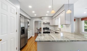 13048 Farrington Rd, Ashland, VA 23005