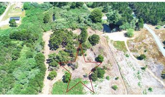 20 St SW, Bandon, OR 97411