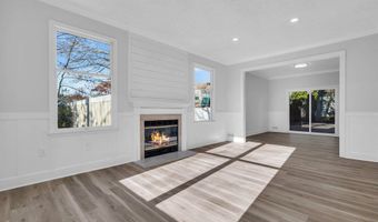 9 Glen Ct, Barnegat, NJ 08005