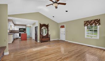 19368 Triple Crown Dr, Abingdon, VA 24211