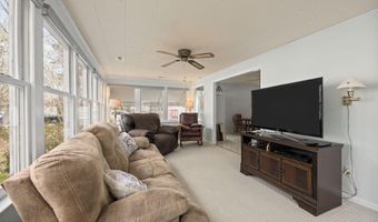 225 N 6th St, Aurora, NC 27806