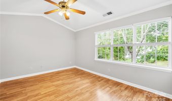 637 Mountainwater Dr, Charlotte, NC 28262