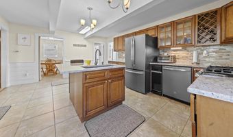 7 School St, Allenstown, NH 03275