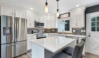 849 Hillcrest Dr, Ashland, OH 44805