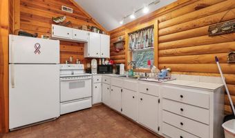 1300 County Road 113 Cabin 3, Alton, MO 65606