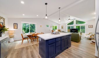 10220 7TH St, Bay City, OR 97107