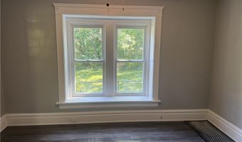 958 Haynes, Akron, OH 44307