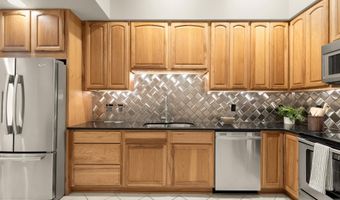 1121 S CLINTON St, Baltimore, MD 21224