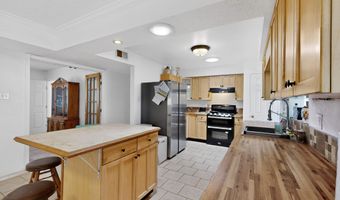 855 Foxcroft Loop, Bosque Farms, NM 87068