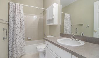 5974 Versailles Ave E, Ann Arbor, MI 48103