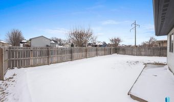 305 S Spring Pl, Brandon, SD 57005