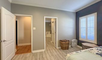 204 Piccadilly, Batesville, MS 38606