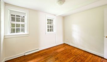 117 Long Meadow Hill Rd, Brookfield, CT 06804