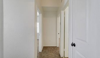 4040 Castle Cove Dr 4040, Las Vegas, NV 89108