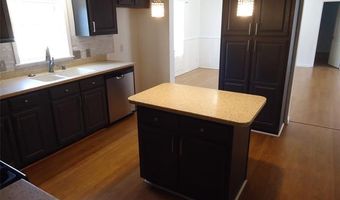 2933 Ashley Dr, Adrian, MI 49221