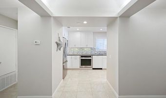 111 Sequoia Ave C, Carlsbad, CA 92008