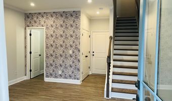 2635 Creekside Dr NW, Atlanta, GA 30318