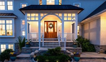 10 Coulter St, Jamestown, RI 02835