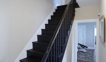 41 Dunn St, Auburn, ME 04210