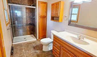 950 APACHE St, Cheyenne, WY 82009